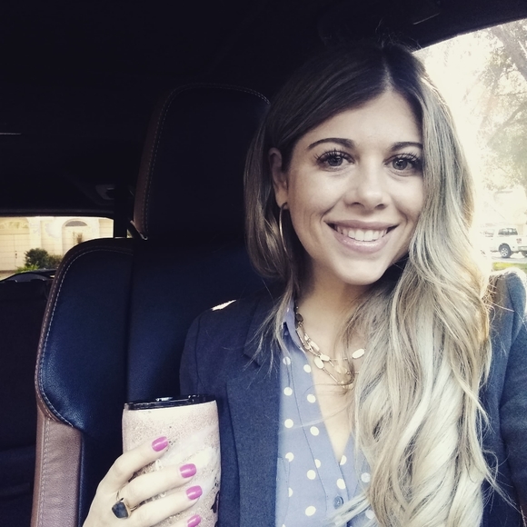 Meet your Posher, Crystal - Picture 1 of 1